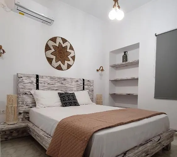 Alexandra's Boutique House Triovasálos